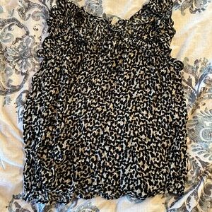 Flutter sleeve tie front tank